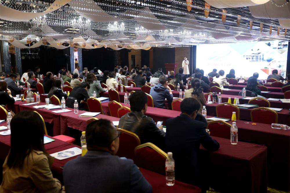 AI賦能產業(yè)生態(tài)！科創(chuàng)投集團旗下銀河數(shù)創(chuàng)空間舉辦濟南科創(chuàng)數(shù)創(chuàng)生態(tài)大會